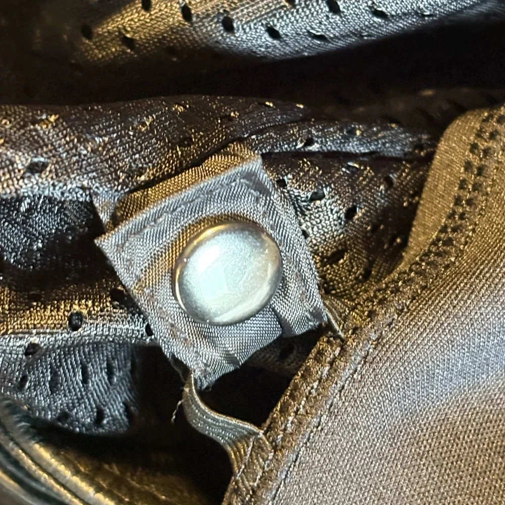 Harley-Davidson Black Leather Jacket - Picture 9 of 16